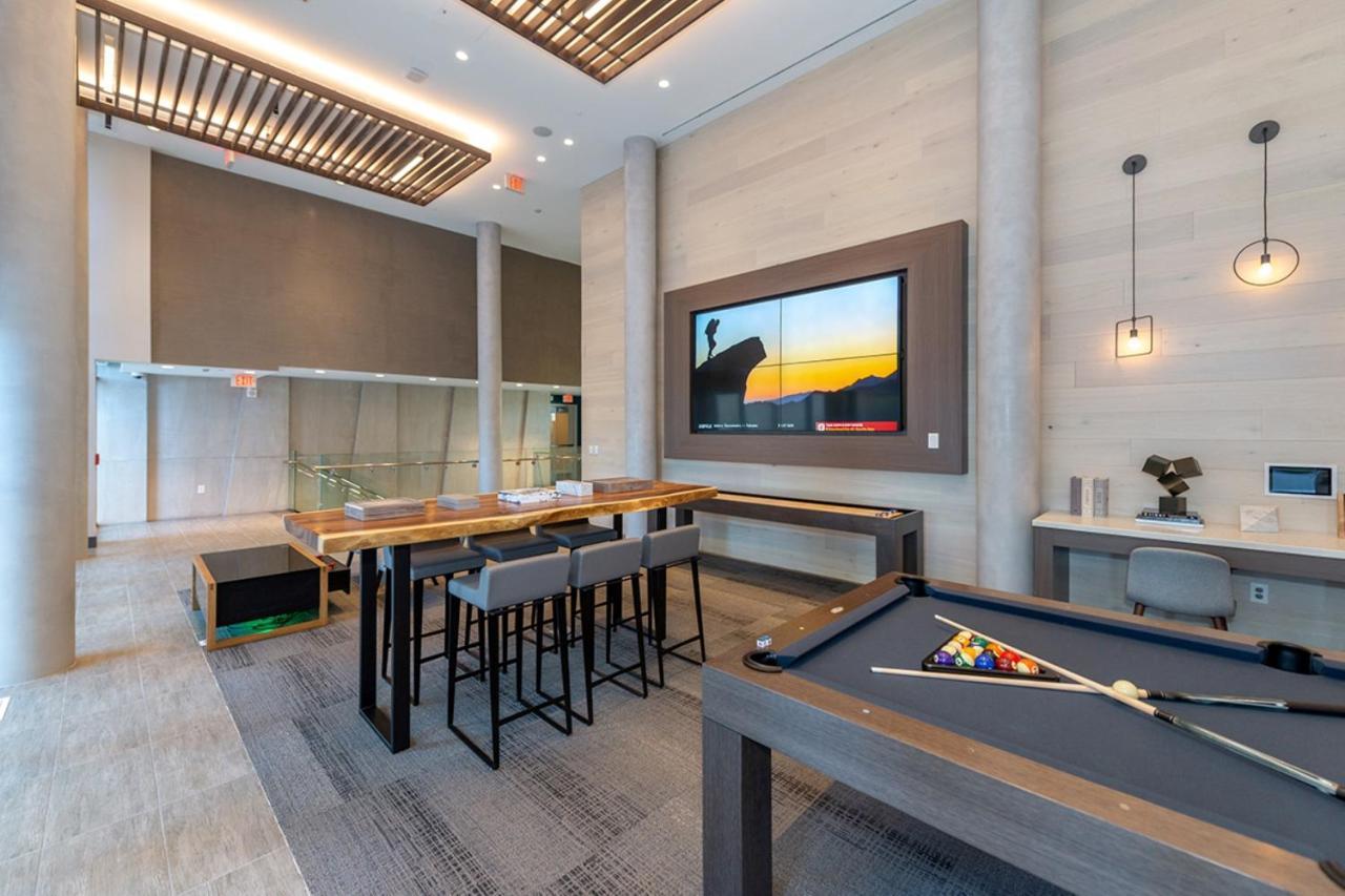 Global Luxury Suites Crystal City Arlington Extérieur photo